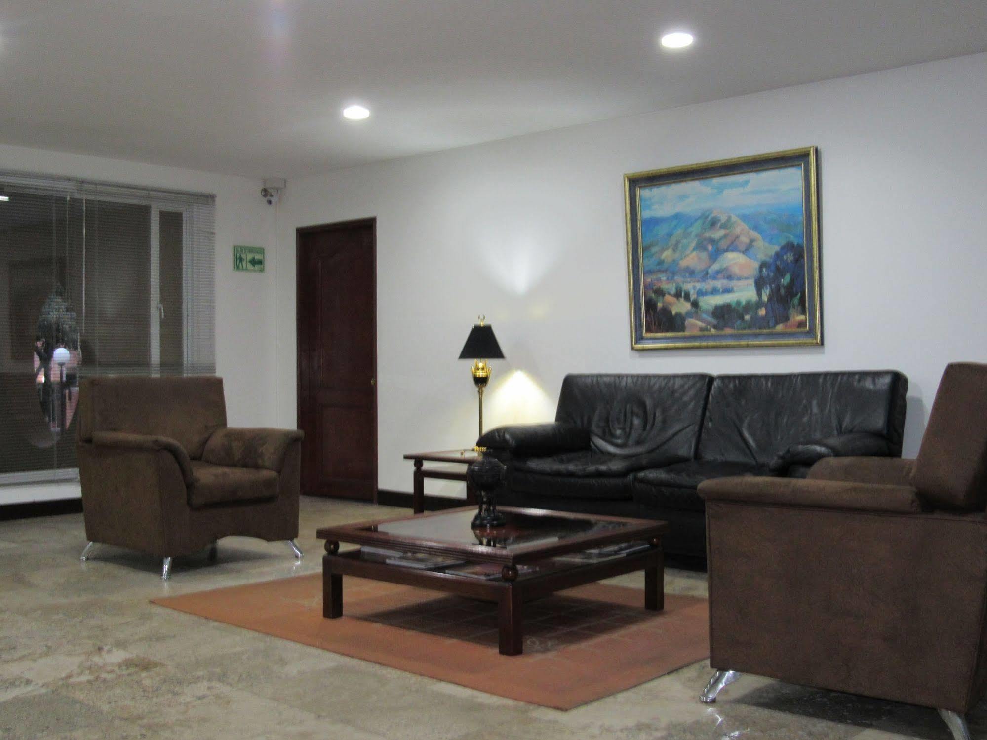 Apartamentos Santa Maria โบโกตา ภายนอก รูปภาพ